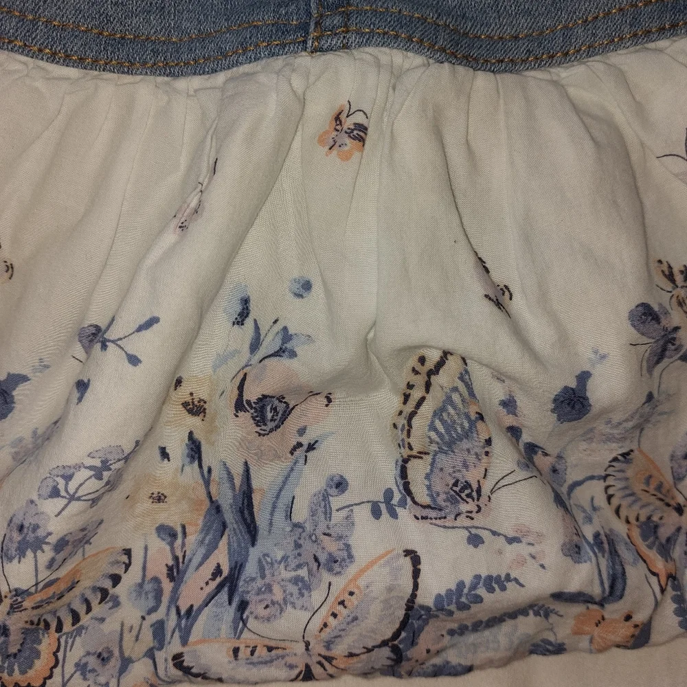 Beautiful Oshkosh B'gosh Vestbak Baby Girl Jumper, EUC, 18M